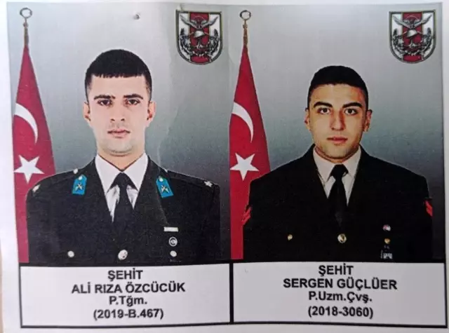 Şehit askerler için uğurlama töreni