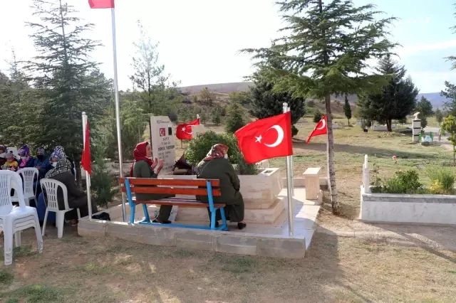 Son dakika haberi | Şehit Osman Yıldırım kabri başında anıldı