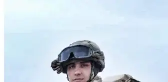 Güzelyurt: ŞEHİT UZMAN ÇAVUŞ SON YOLCULUĞA UĞURLANDI; GERİYE DUYGULANDIRAN FOTOĞRAF KALDI Güzelyurt: ŞEHİT UZMAN ÇAVUŞ SON YOLCULUĞA UĞURLANDI; GERİYE DUYGULANDIRAN FOTOĞRAF KALDI