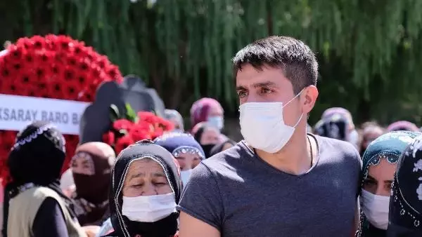 ŞEHİT UZMAN ÇAVUŞ SON YOLCULUĞA UĞURLANDI; GERİYE DUYGULANDIRAN FOTOĞRAF KALDI