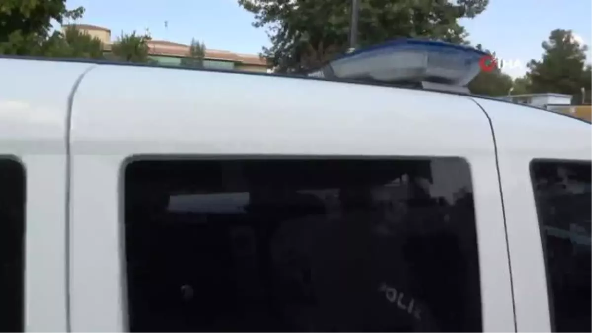 Siirt'te vakalar artınca emniyet araçları ve cami hoparlörlerinden vatandaşlar uyarıldı