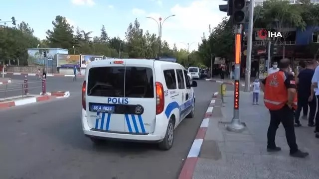 Siirt'te vakalar artınca emniyet araçları ve cami hoparlörlerinden vatandaşlar uyarıldı