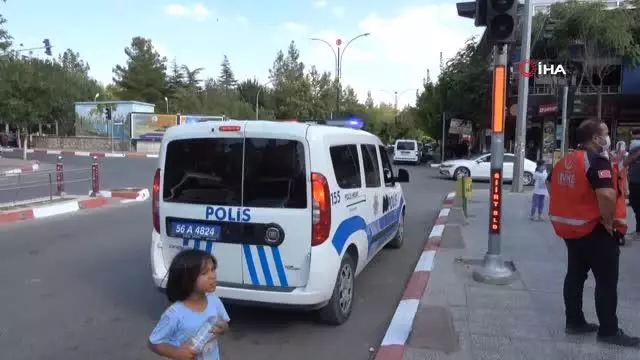 Siirt'te vakalar artınca emniyet araçları ve cami hoparlörlerinden vatandaşlar uyarıldı