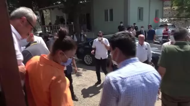 Son dakika 3. sayfa: Adana Valisi Elban: 20'ye yakın ev yangında hasar gördü