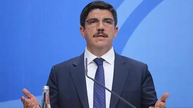 AK Parti Genel Başkan Danışmanı Yasin Aktay: Aç olan 'açım' diye bağırmaz, bağıranlar bu işin sömürüsünü yapan insanlardır