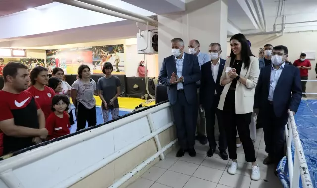 AK Parti Genel Başkan Yardımcısı Karaaslan, Samsun'da iş insanlarıyla bir araya geldi Açıklaması