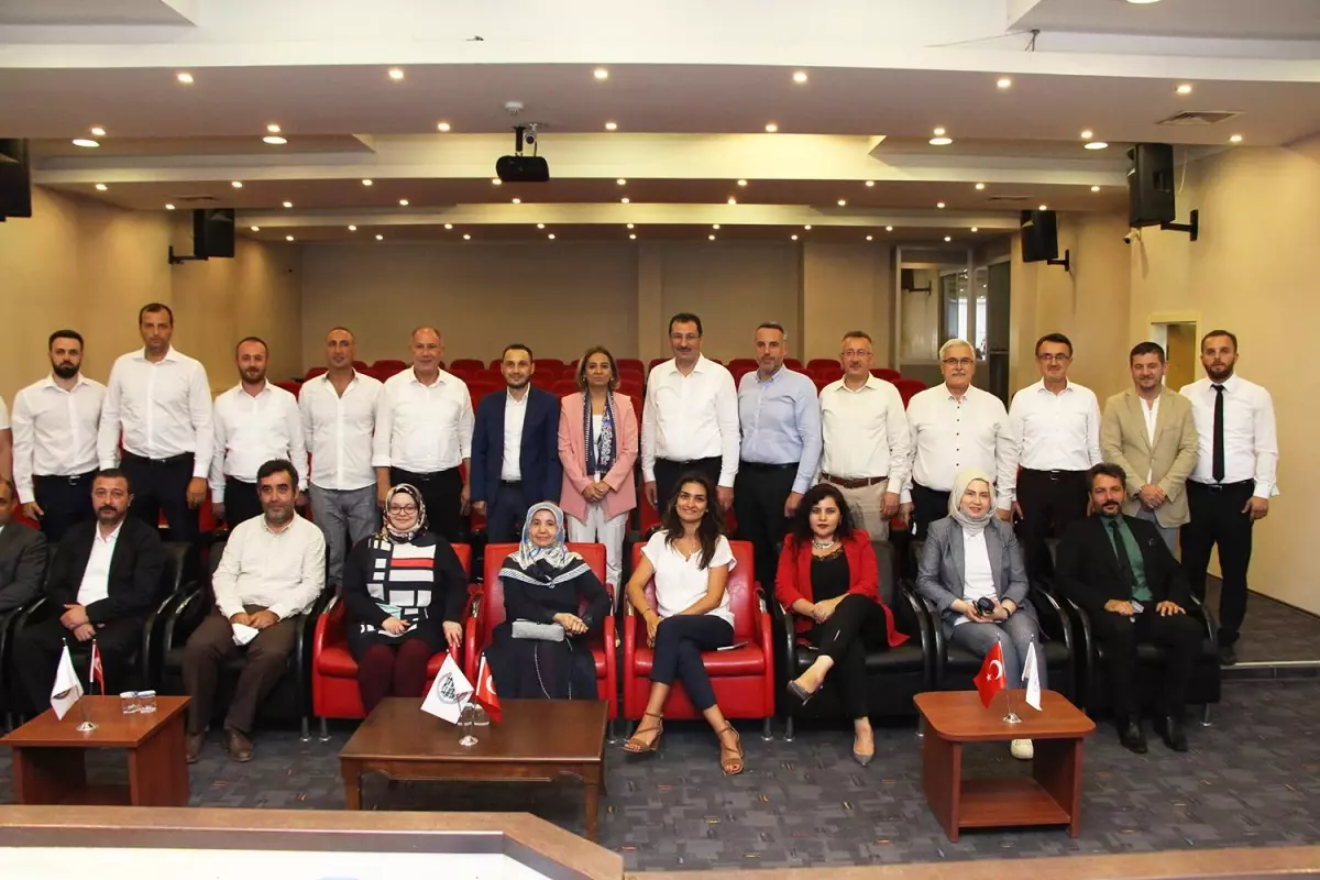 AK Parti Genel Başkan Yardımcısı Yavuz'dan Sakarya Barosu'na ziyaret