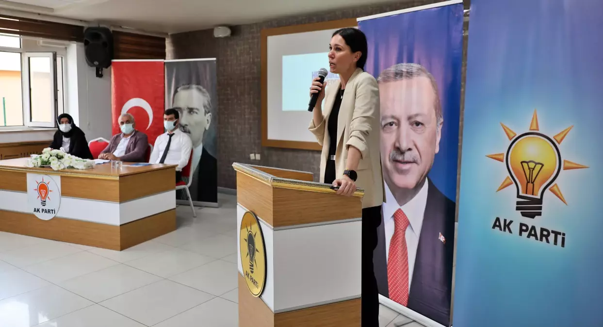 AK Parti'li Karaaslan, partisinin Bafra İlçe Danışma Meclisi Toplantısı'nda konuştu Açıklaması
