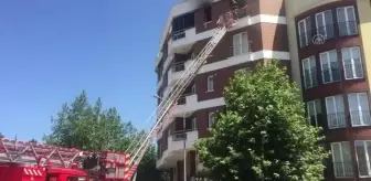 Sofular: Son dakika haber... Apartman dairesinde çıkan yangında 8 kişi dumandan etkilendi Sofular: Son dakika haber... Apartman dairesinde çıkan yangında 8 kişi dumandan etkilendi
