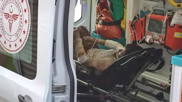 Son dakika: AVCILAR'DA ARAP TURİSTLERİN KALDIĞI VİLLADA YANGIN: 2 YARALI