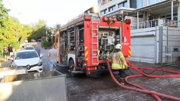 Son dakika: AVCILAR'DA ARAP TURİSTLERİN KALDIĞI VİLLADA YANGIN: 2 YARALI