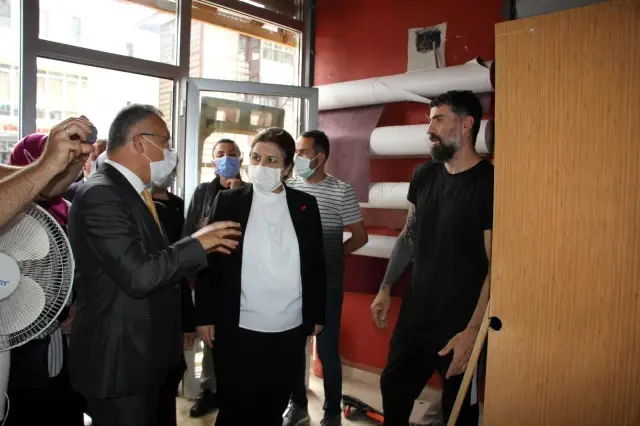 Son dakika haber: Bakan Yanık: Tespitleri beklemeden Rize'ye 1 milyon lira, 5 milyon lira da Arhavi için nakit transferlerimizi hemen gerçekleştirdik