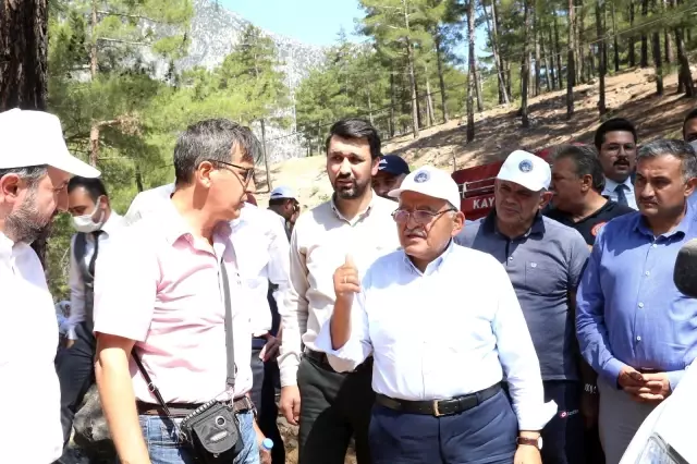 Son dakika haberleri! Kayseri Büyükşehir Belediye Başkanı Büyükkılıç, Aladağlar Milli Parkı'ndaki yangın bölgesinde incelemelerde bulundu