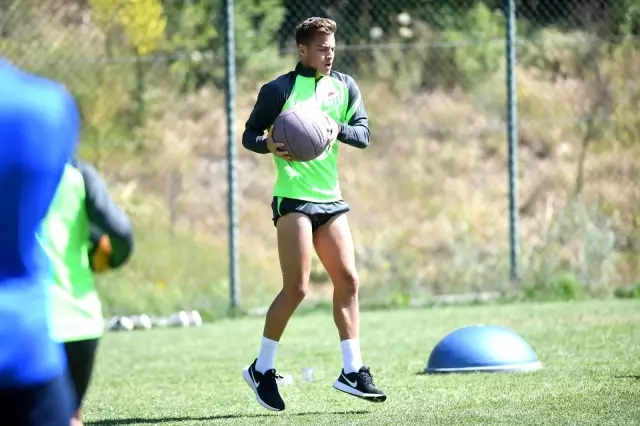 Bursasporlu futbolcular sabah antrenmanında oldukça zorlandı