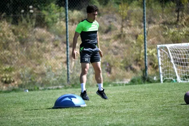 Bursasporlu futbolcular sabah antrenmanında oldukça zorlandı