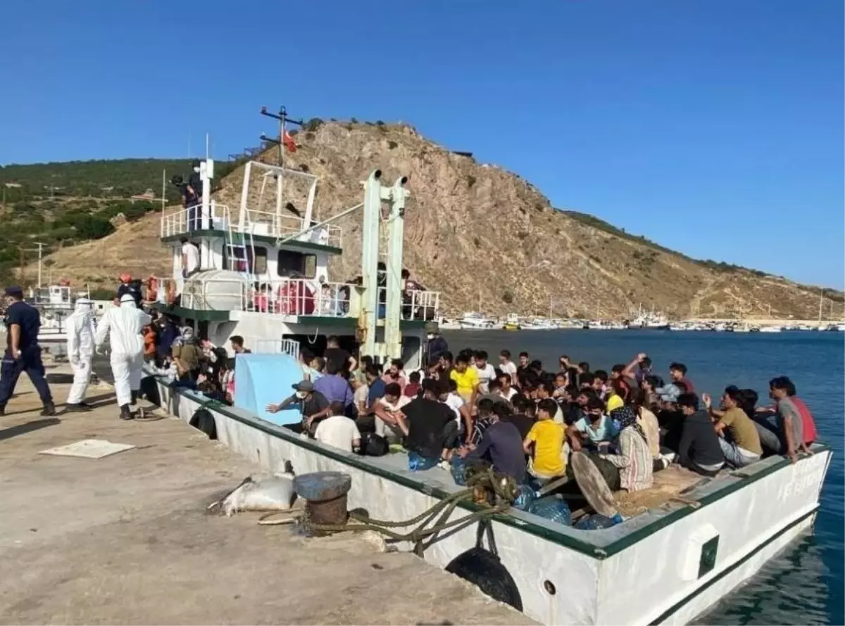 Çanakkale açıklarında 231 düzensiz göçmen ve 2 göçmen kaçakçısı şüphelisi yakalandı