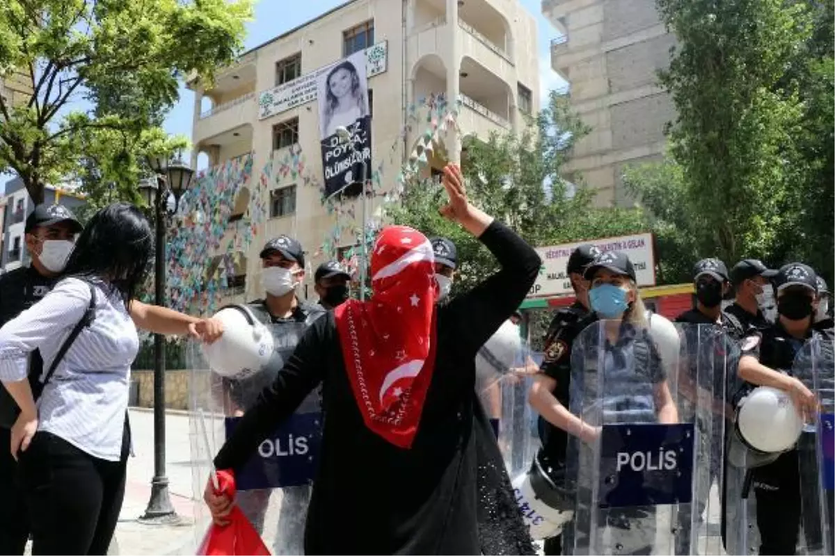 HDP'LİLERİN MÜZİKLE SESLERİNİ BASTIRMAYA ÇALIŞTIĞI ANNELERDEN BİRİ BİNAYA GİRMEYE ÇALIŞTI