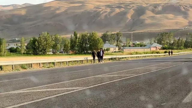 Afgan göçmenler Türkiye'ye geliş sebepleri ekonomik yoksunluk ve can güvenliği