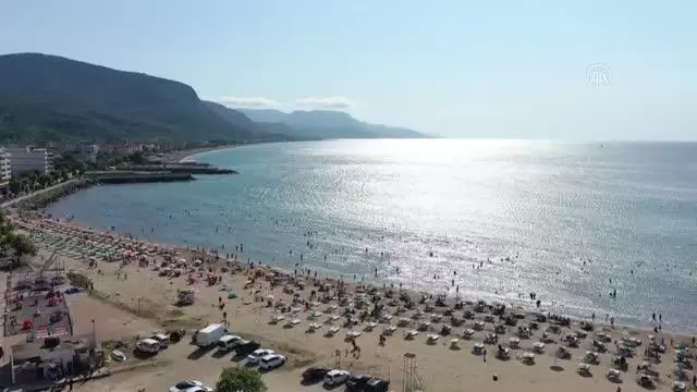 KASTAMONU - Karadeniz sahillerindeki yoğunluk Akdeniz'i aratmıyor