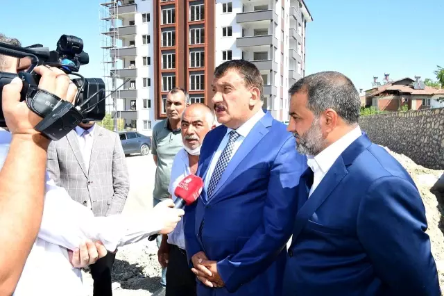 Kaynarca'da 4 bin dönüm araziyi suya kavuştu