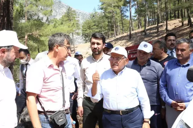 Son dakika haberleri! Kayseri Büyükşehir Belediye Başkanı Büyükkılıç, Aladağlar Milli Parkı'ndaki yangın bölgesinde incelemelerde bulundu