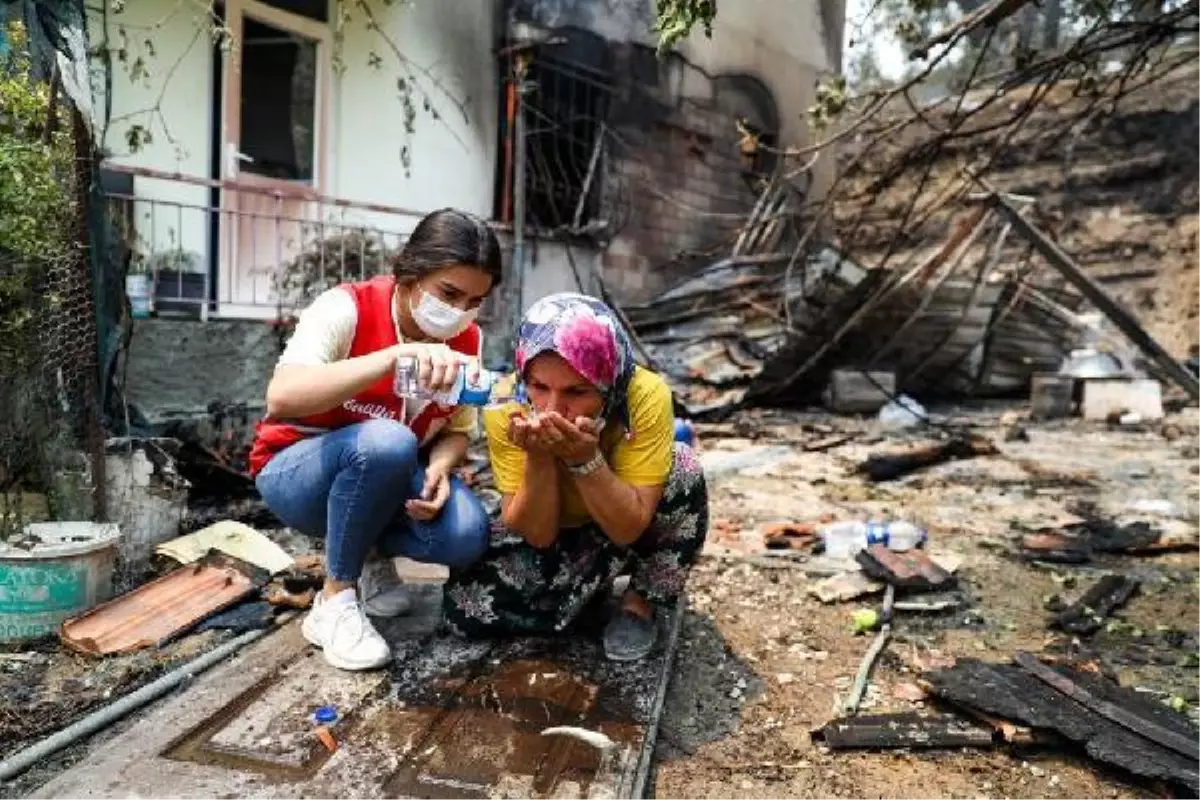Son dakika haberi! Türk Kızılaydan orman yangınlarından etkilenenlerle müdahale ekiplerine yiyecek desteği