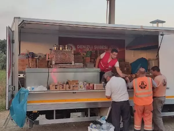 Son dakika haberi! Türk Kızılaydan orman yangınlarından etkilenenlerle müdahale ekiplerine yiyecek desteği