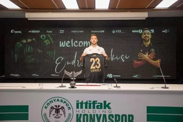 Konyaspor, Endri Çekiçi'yi kadrosuna kattığını açıkladı