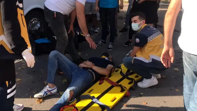 Motosiklet otobüs ile çarpıştı, otobüs şoförü isyan etti