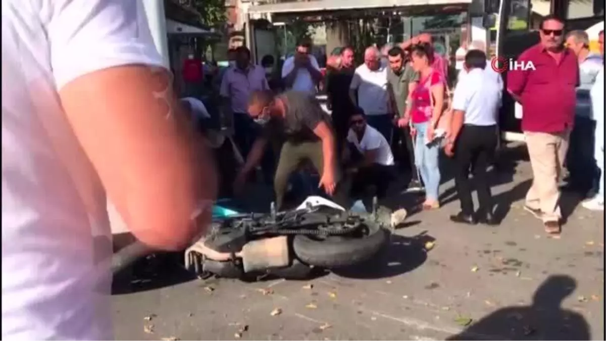 Motosiklet otobüs ile çarpıştı, otobüs şoförü isyan etti