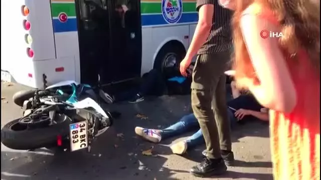 Motosiklet otobüs ile çarpıştı, otobüs şoförü isyan etti