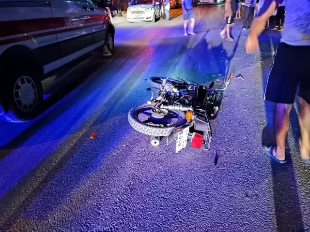 Otomobil ile motosiklet çarpıştı: 2 yaralı