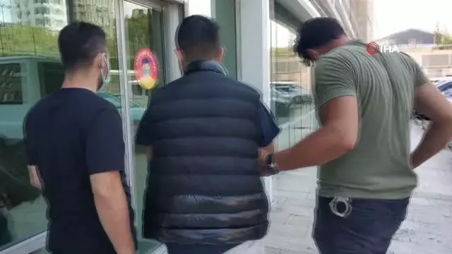 2 bin 800 adet uyuşturucu hapla yakalandı