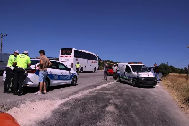 Uşak'ta zincirleme kazada 5 kişi yaralandı