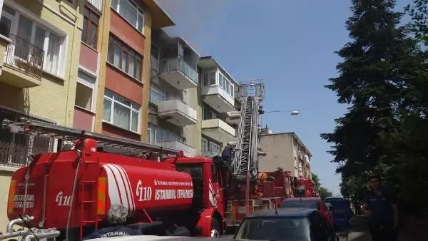 Son dakika haber... ÜSKÜDAR'DA DAİREDE YANGIN; MAHSUR KALAN 1 KİŞİ KURTARILDI