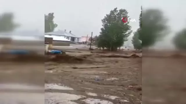 Van'ın 3 ilçesinde sel felaketi... Sel suları konteyneri böyle parçaladı