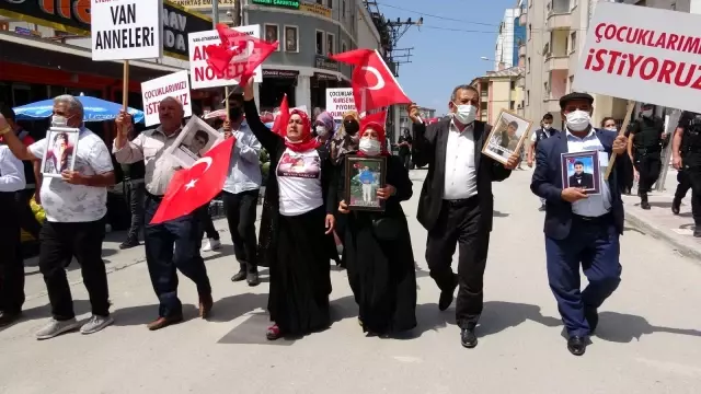 Son Dakika | Vanlı anne: 10 yıldır HDP ve PKK ile savaşan bir anneyim