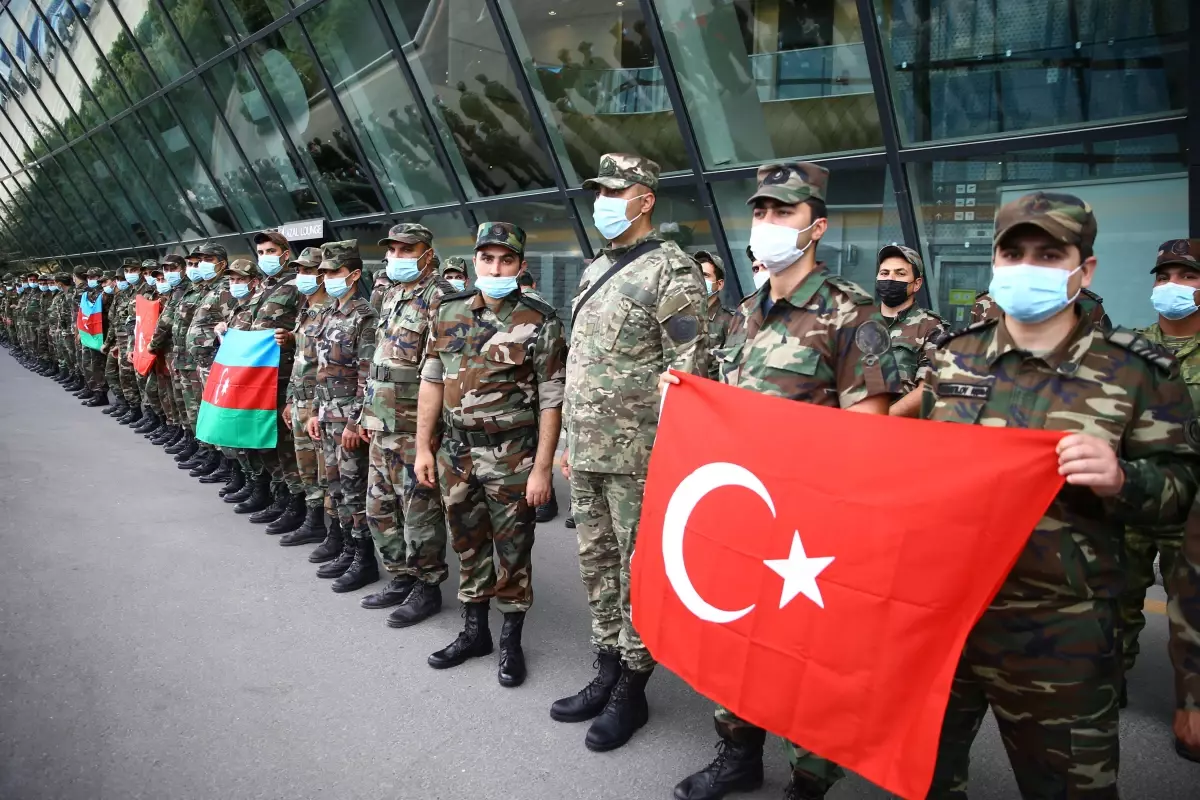 Azerbaycanlı ekipler, orman yangınlarıyla mücadeleye destek için Türkiye'ye hareket etti
