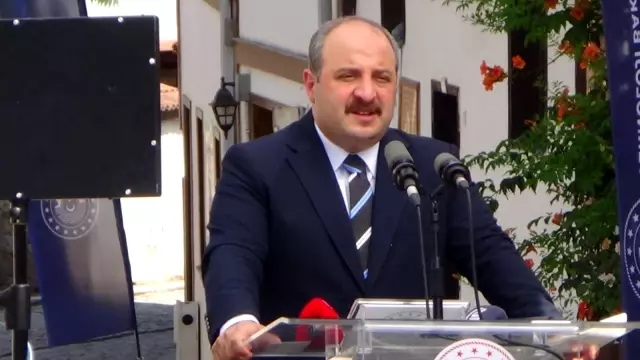 Bakan Varank, Türkiye'nin mayıs ayı toplam çalışan sayısı rakamlarını açıkladı