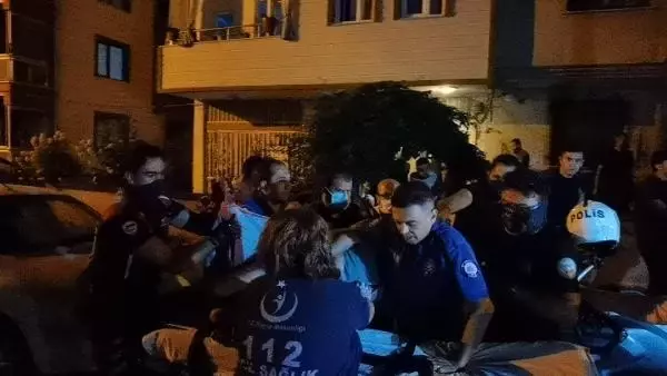 Balkondan çevreye ateş açıp, 'Geliyorum beyler' diyerek tabancayla intihar etti