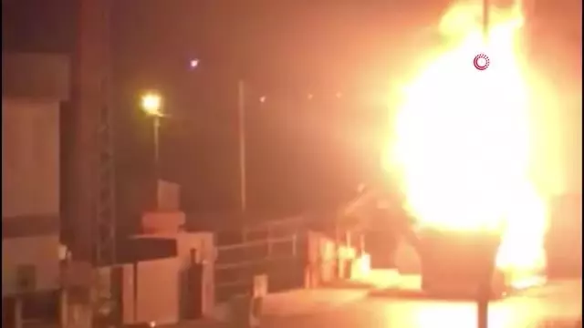 Başakşehir'de İETT otobüsü alev alev böyle yandı