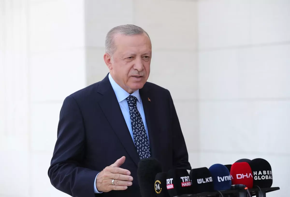 Cumhurbaşkanı Erdoğan, cuma namazını Büyük Çamlıca Camisi'nde kıldı