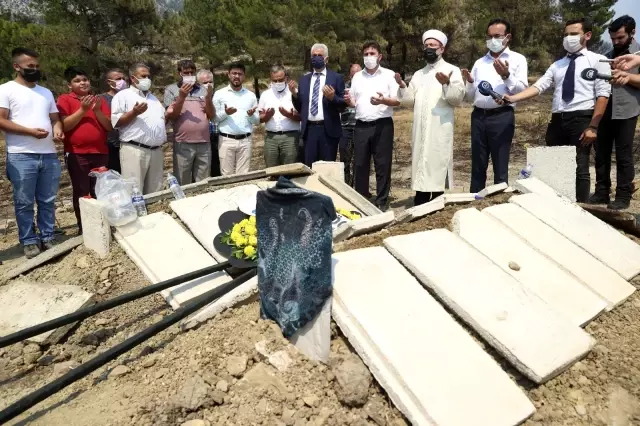 Diyanet İşleri Başkanı Erbaş'tan orman yangınında hayatını kaybeden çiftin yakınlarına taziye ziyareti