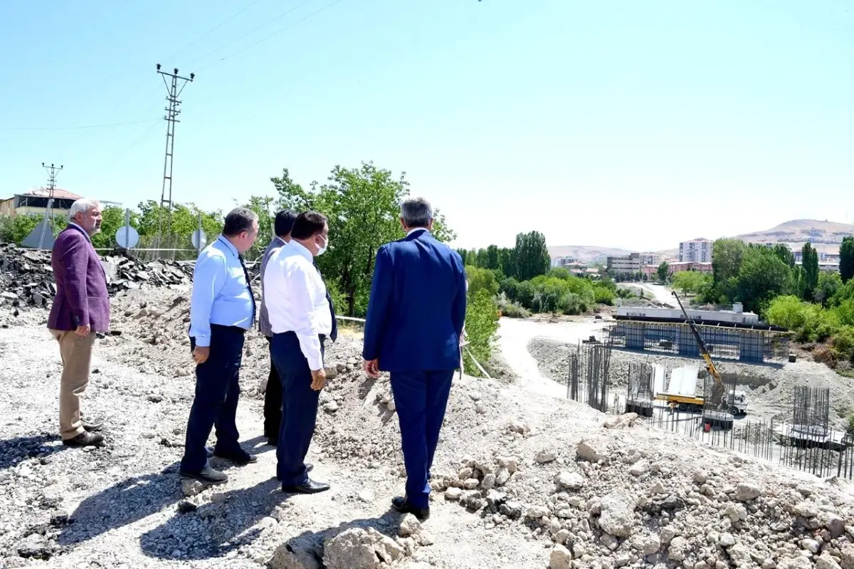 Hanımınçiftliği Taştepe viyadüğünde hummalı çalışmalar sürüyor