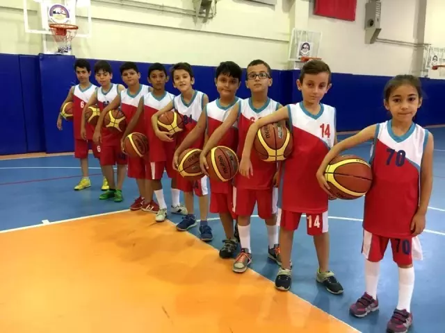Körfez'de çocuklar sporla buluşuyor