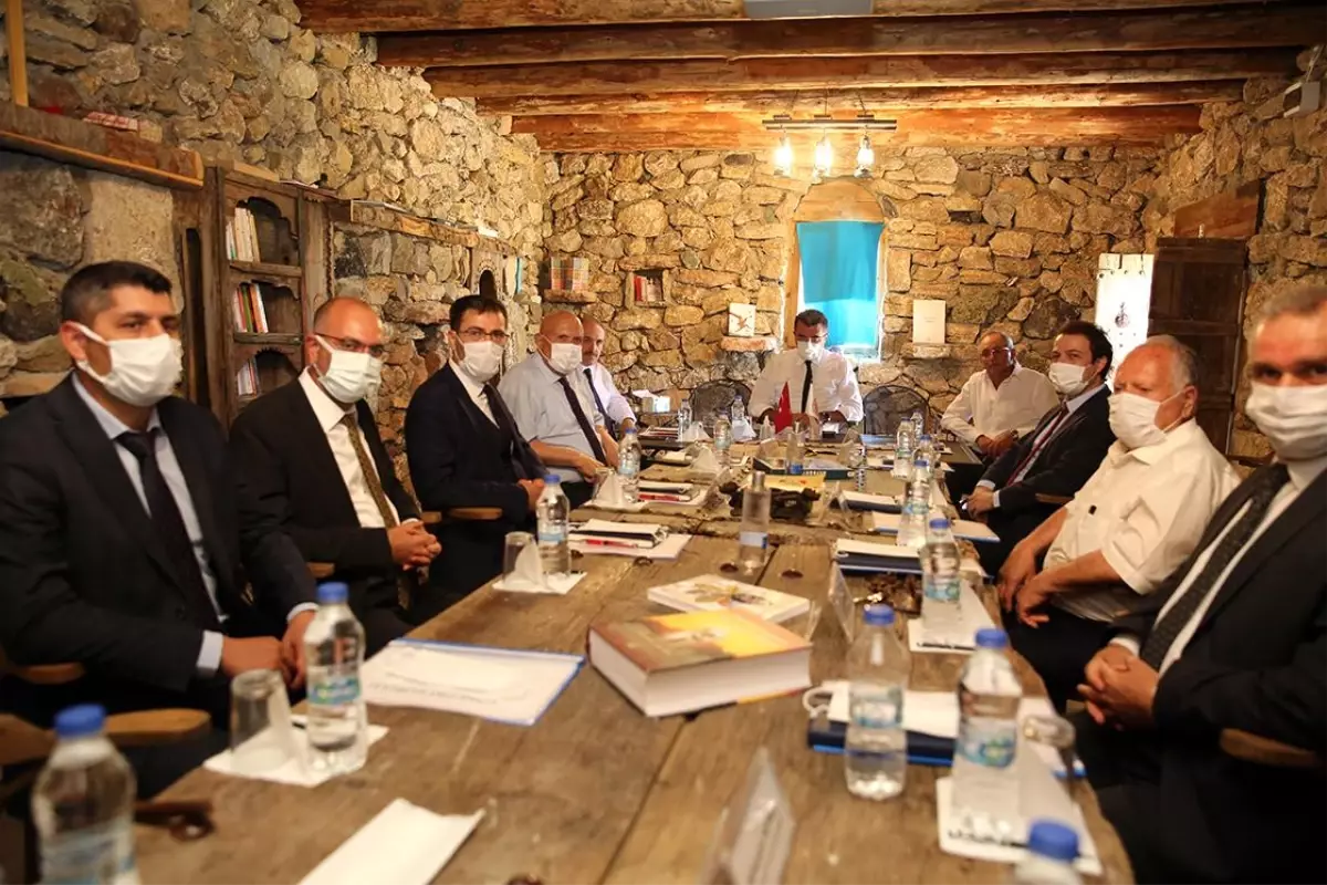 KUDAKA Yönetim Kurulu Kenan Yavuz Etnografya Müzesi'nde Toplandı