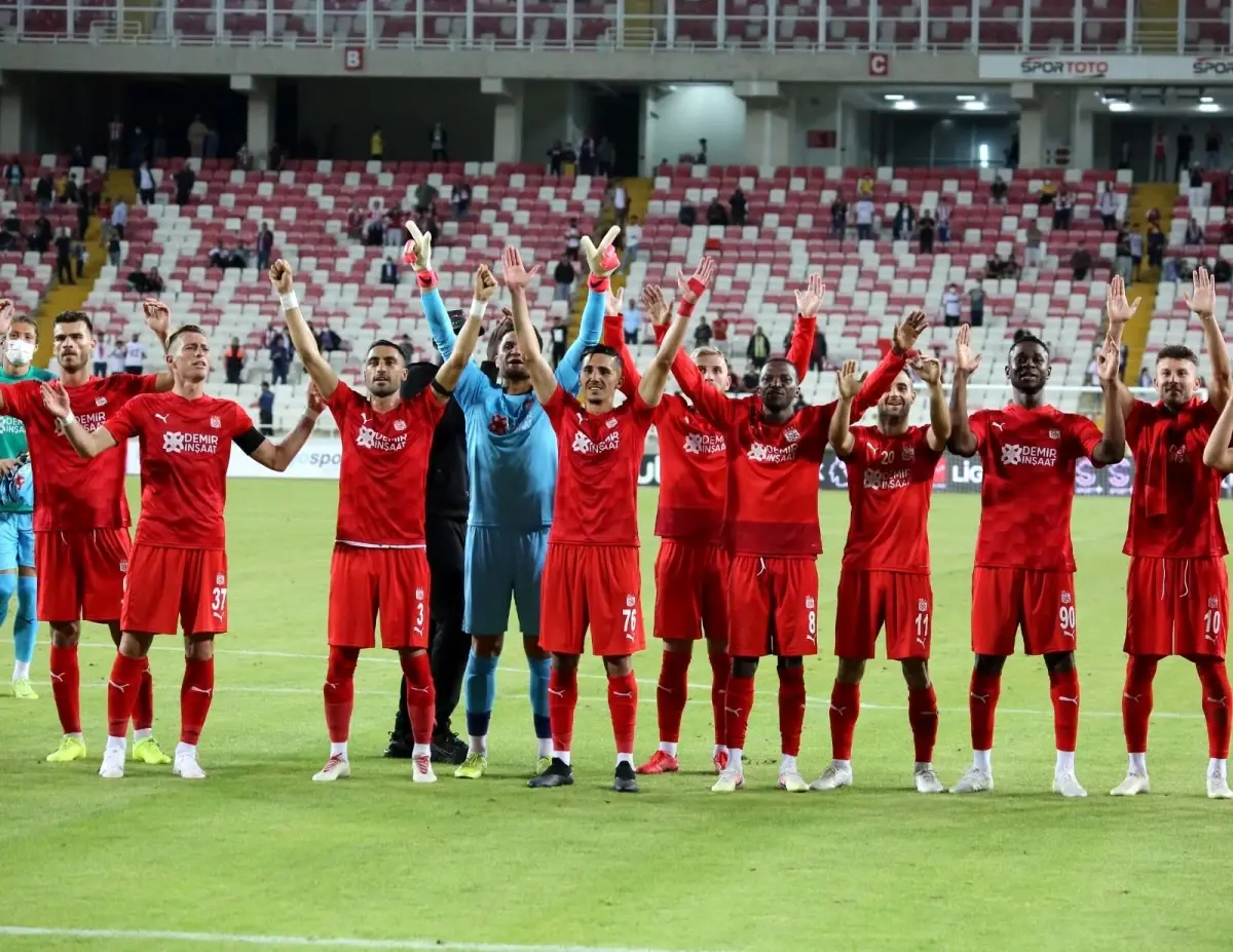 Kulüplerden Sivasspor'a tebrik mesajları