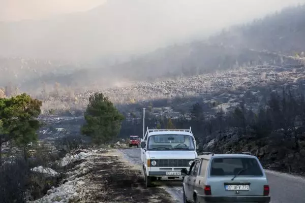 Son dakika: MANAVGAT'TAKİ BÜYÜK YANGIN 3'ÜNCÜ GÜNÜNDE