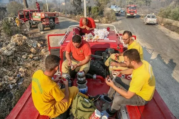 Son dakika: MANAVGAT'TAKİ BÜYÜK YANGIN 3'ÜNCÜ GÜNÜNDE