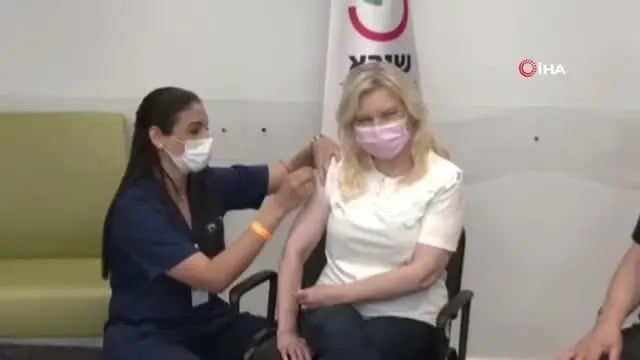 Netanyahu, Covid-19 aşısının 3. dozunu yaptırdı
